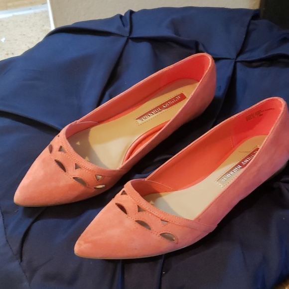 Shoes - Picture 1 of 2